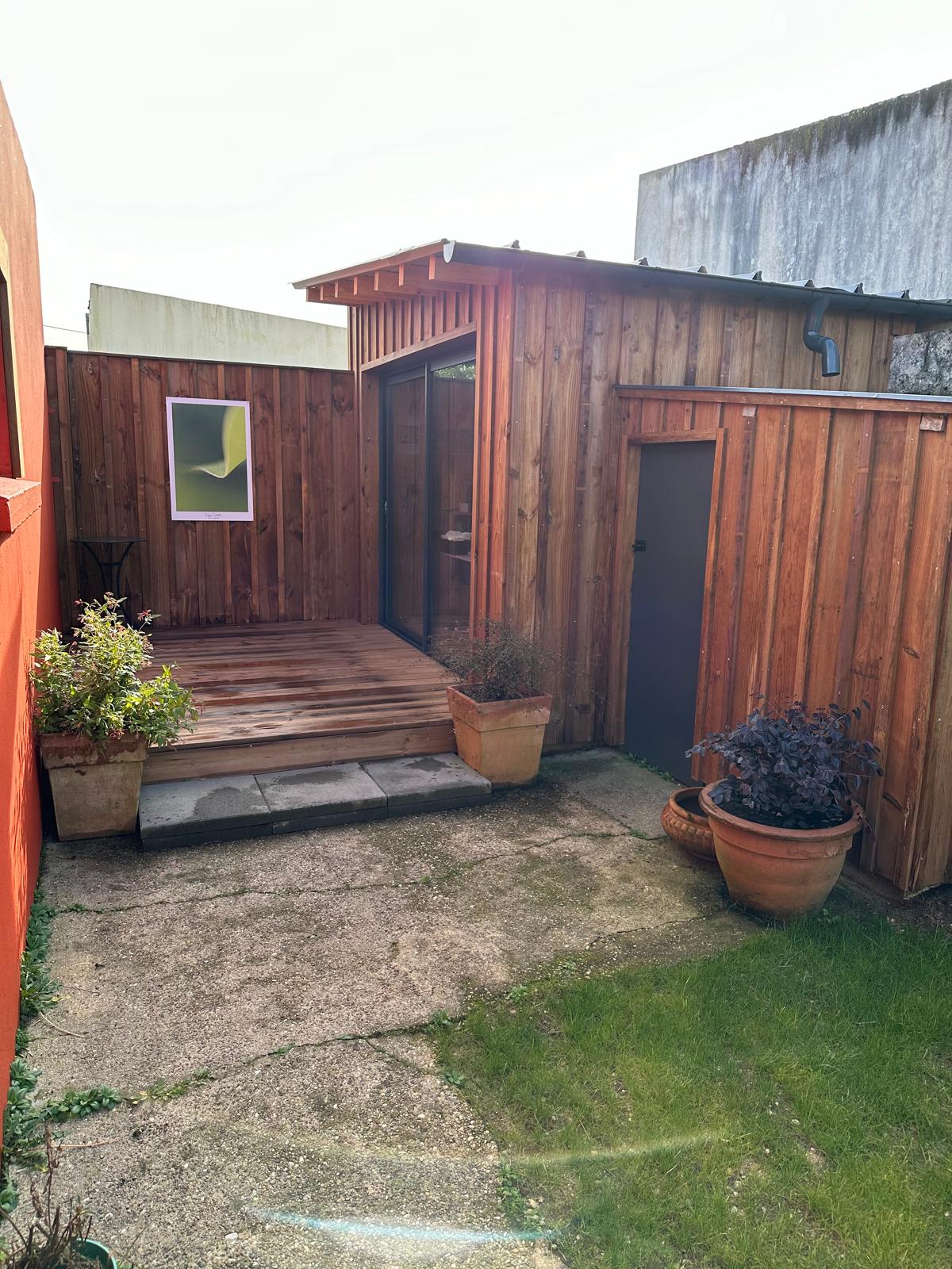 Abris de jardin et abris pour un atelier a Pessac en Gironde réalisé par mea créations