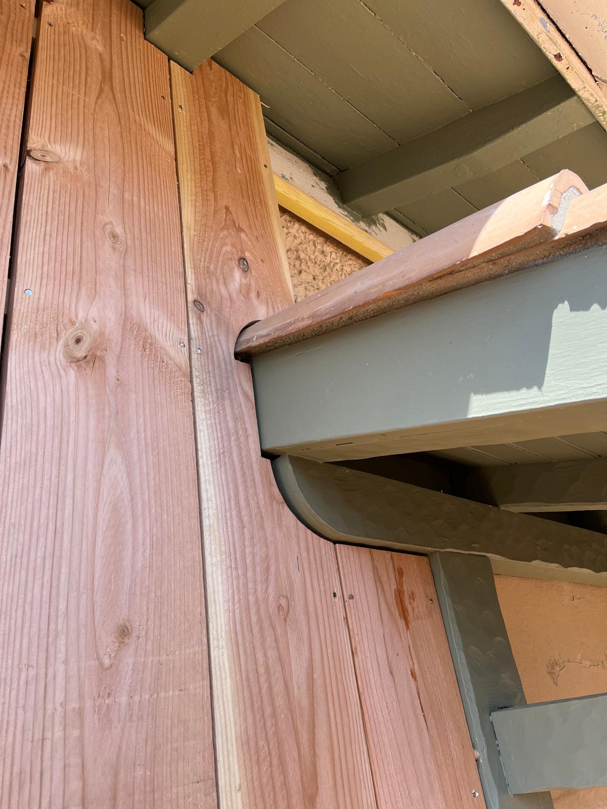 Détails des finitions soignées de découpe du bardage pour le chantier d'audenge réalisé par meacreations